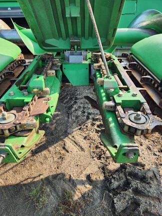 2009 John Deere 608C Header Corn Head