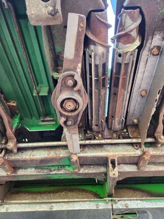 2009 John Deere 608C Header Corn Head