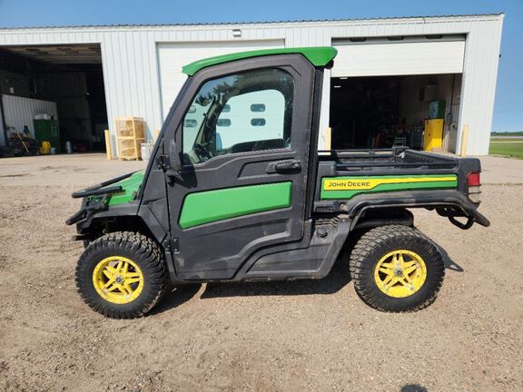 2023 John Deere XUV835R ATV
