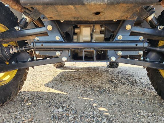 2023 John Deere XUV835R ATV