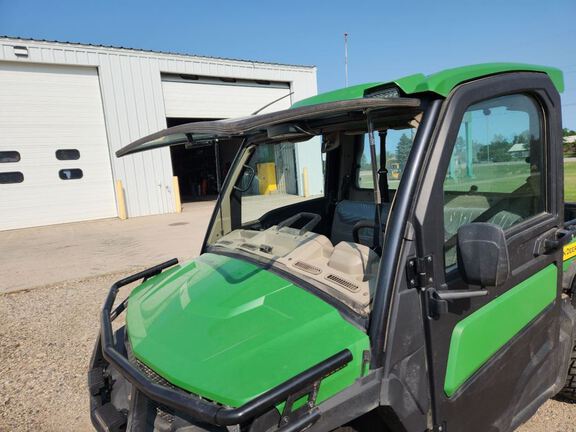2023 John Deere XUV835R ATV