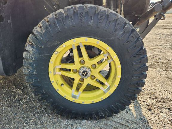2023 John Deere XUV835R ATV
