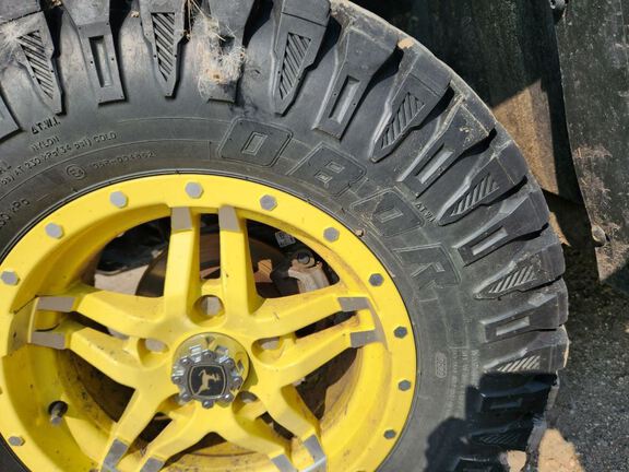 2023 John Deere XUV835R ATV