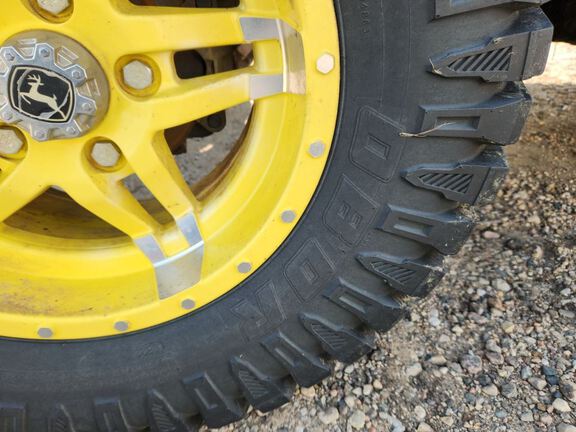 2023 John Deere XUV835R ATV