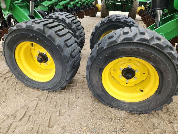 2023 John Deere DB60 Planter