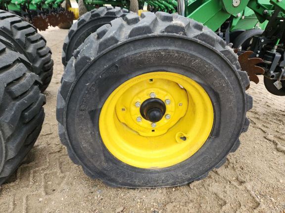 2023 John Deere DB60 Planter