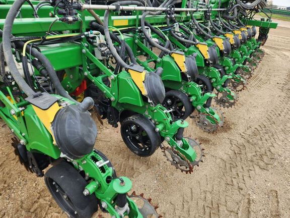 2023 John Deere DB60 Planter
