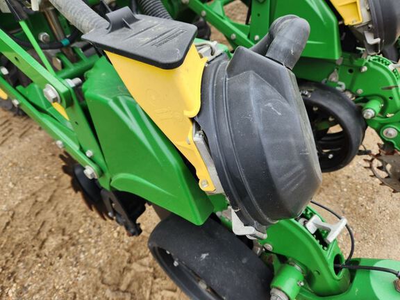 2023 John Deere DB60 Planter