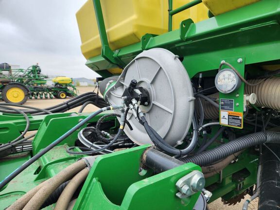 2023 John Deere DB60 Planter