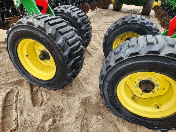2022 John Deere DB60 Planter