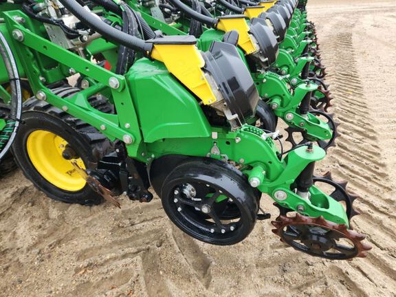 2022 John Deere DB60 Planter