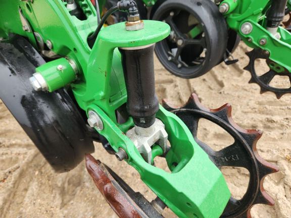 2022 John Deere DB60 Planter