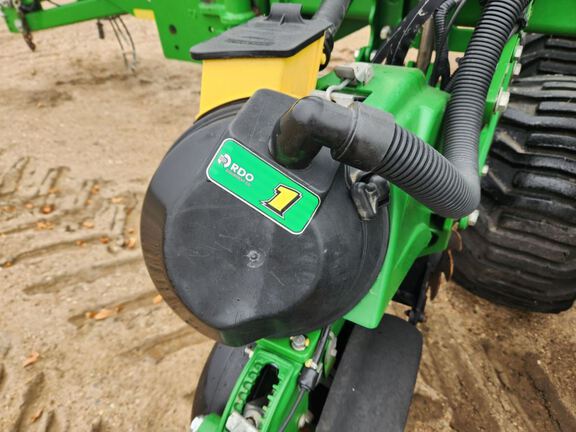 2022 John Deere DB60 Planter