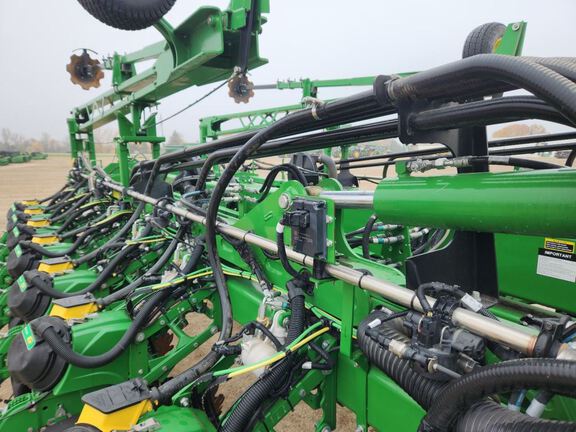 2022 John Deere DB60 Planter