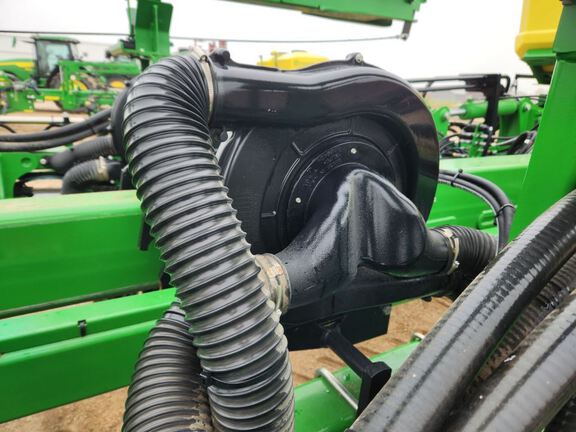 2022 John Deere DB60 Planter