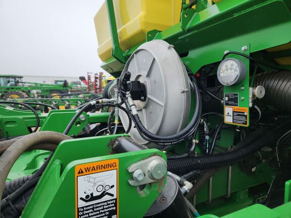 2022 John Deere DB60 Planter