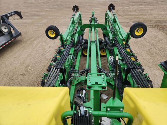 2022 John Deere DB60 Planter