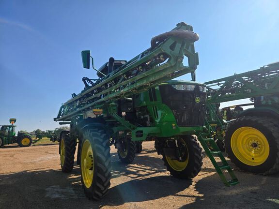2022 John Deere 410R Sprayer/High Clearance