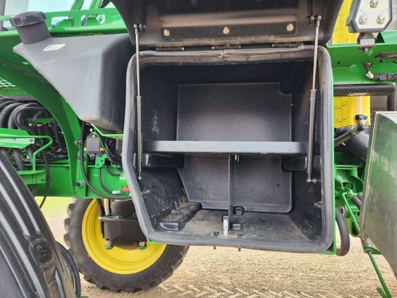 2022 John Deere 410R Sprayer/High Clearance