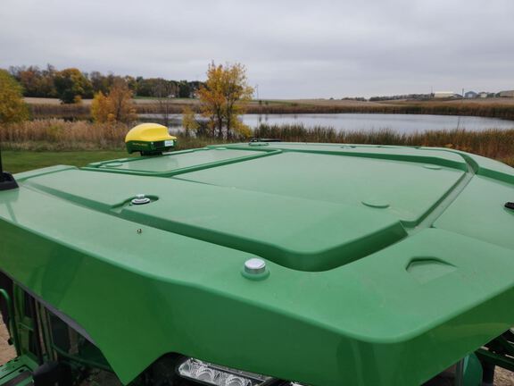 2022 John Deere 410R Sprayer/High Clearance