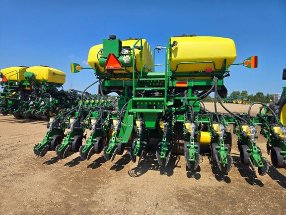 2013 John Deere DB88 Planter