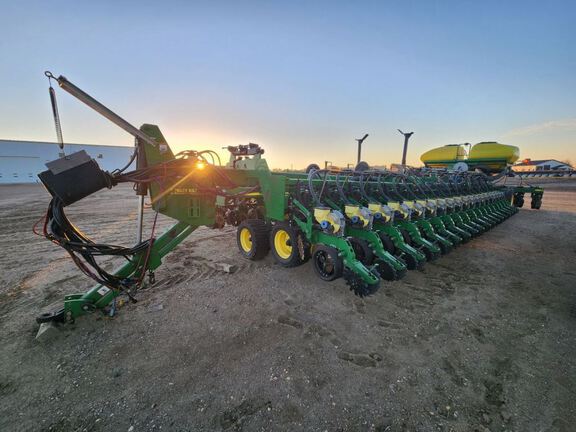 2013 John Deere DB88 Planter