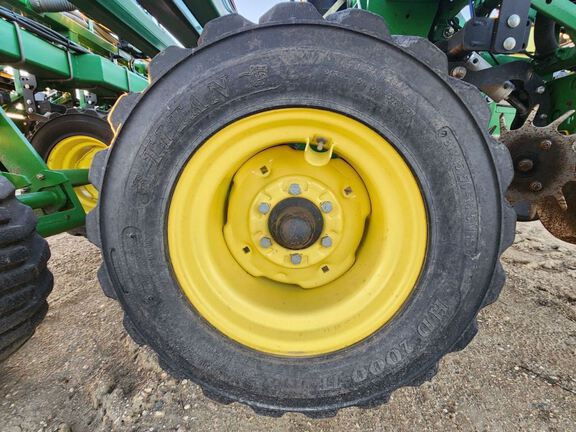 2013 John Deere DB88 Planter