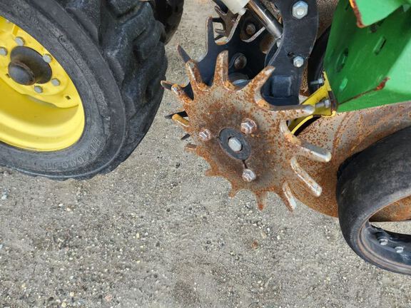 2013 John Deere DB88 Planter