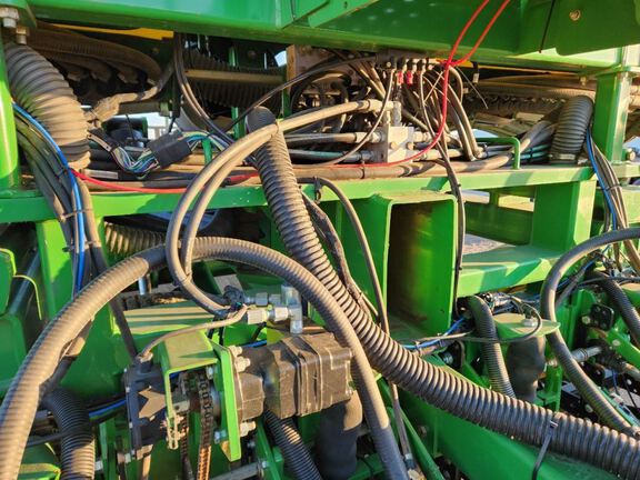 2013 John Deere DB88 Planter