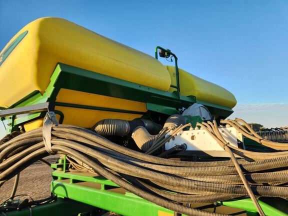 2013 John Deere DB88 Planter