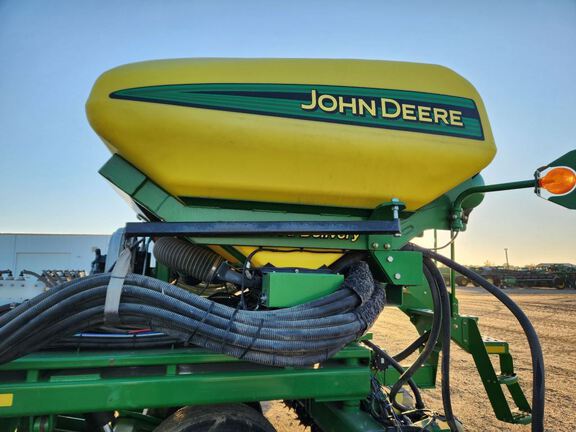 2013 John Deere DB88 Planter