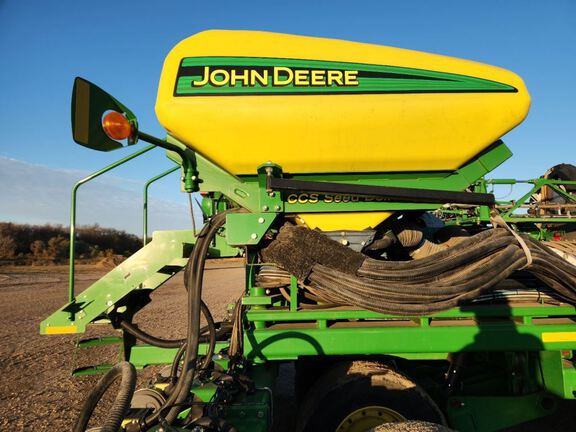 2013 John Deere DB88 Planter