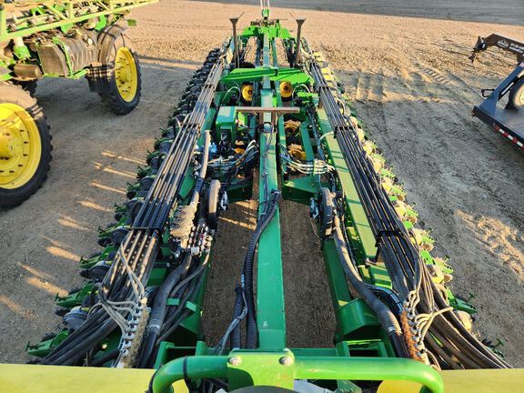 2013 John Deere DB88 Planter