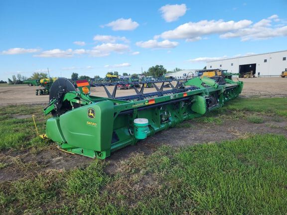 2013 John Deere 640FD Header Combine