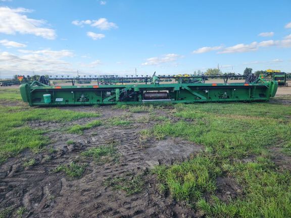 2013 John Deere 640FD Header Combine