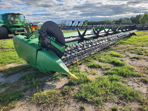 2013 John Deere 640FD Header Combine