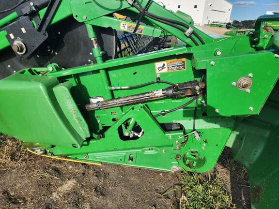 2013 John Deere 640FD Header Combine