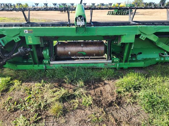 2013 John Deere 640FD Header Combine