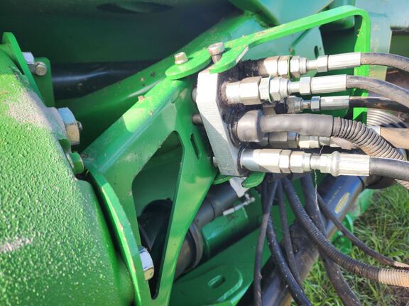 2013 John Deere 640FD Header Combine