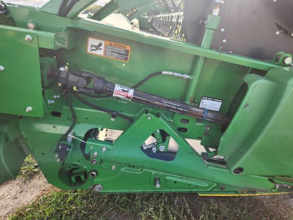 2013 John Deere 640FD Header Combine