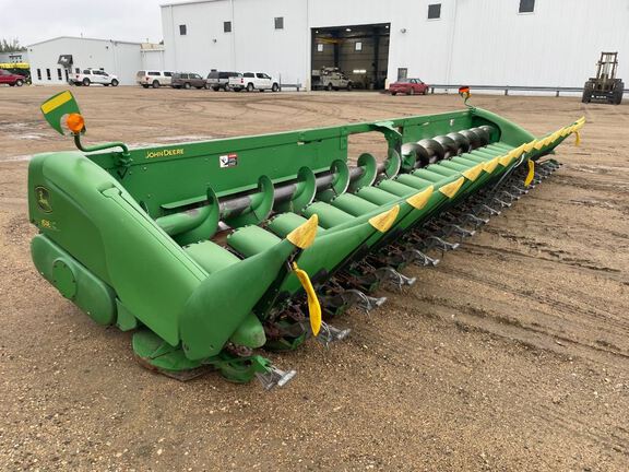 2014 John Deere 618C Header Corn Head