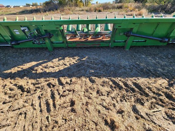 2014 John Deere 618C Header Corn Head
