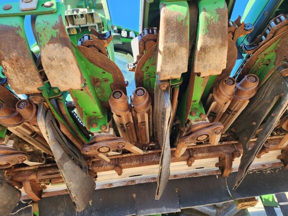 2014 John Deere 618C Header Corn Head