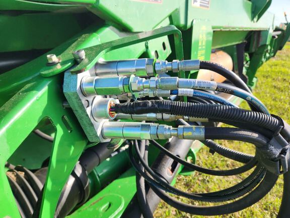 2012 John Deere 640FD Header Combine