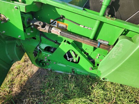 2012 John Deere 640FD Header Combine