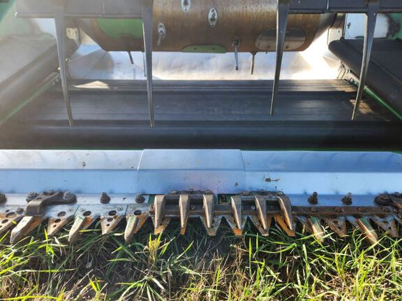 2012 John Deere 640FD Header Combine