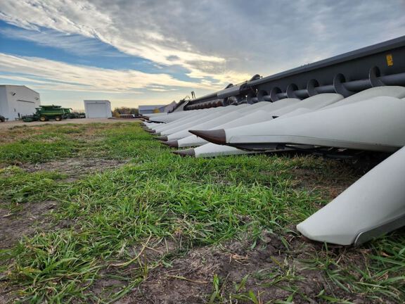 2019 CLAAS 16-30 Header Corn Head