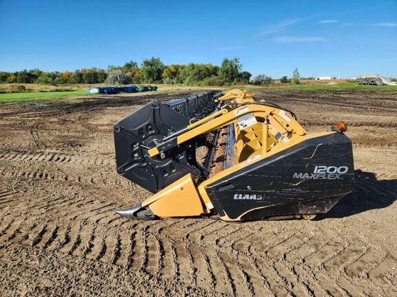 2013 CLAAS MAXFLEX 1200 Header Combine