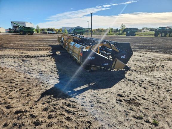 2013 CLAAS MAXFLEX 1200 Header Combine