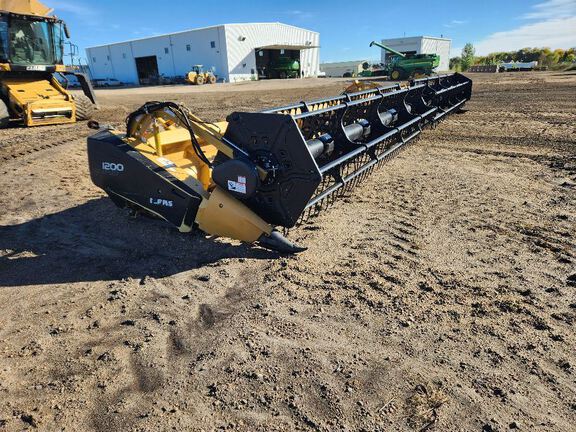 2013 CLAAS MAXFLEX 1200 Header Combine